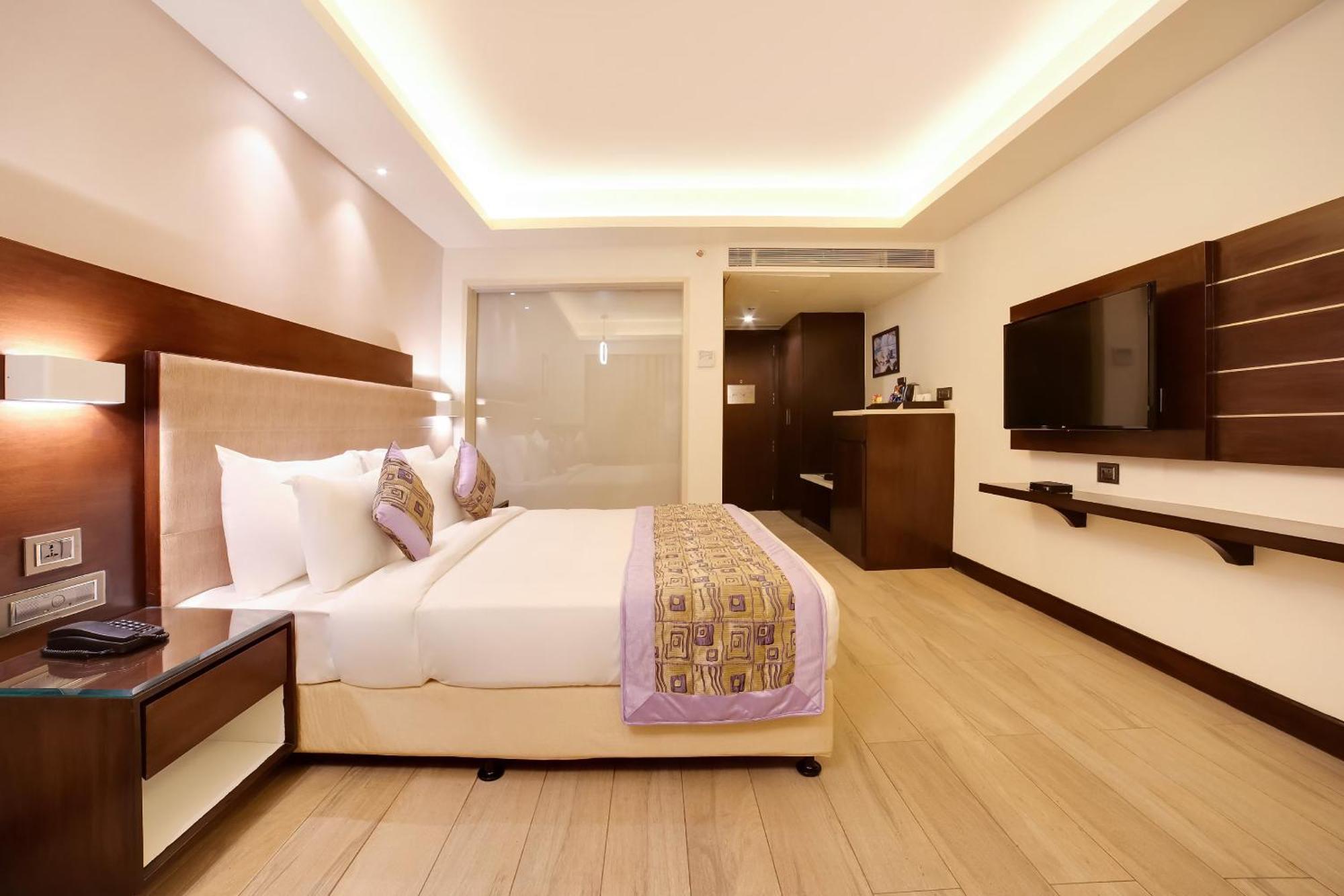 Hotel White Rose Igi Airport 뉴델리 외부 사진